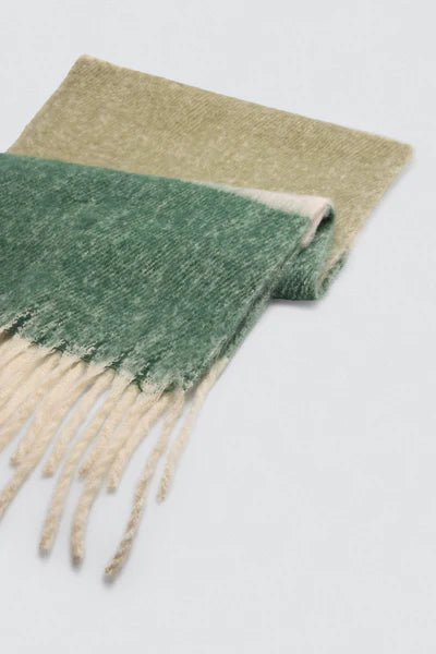 Écharpe à rayures verte