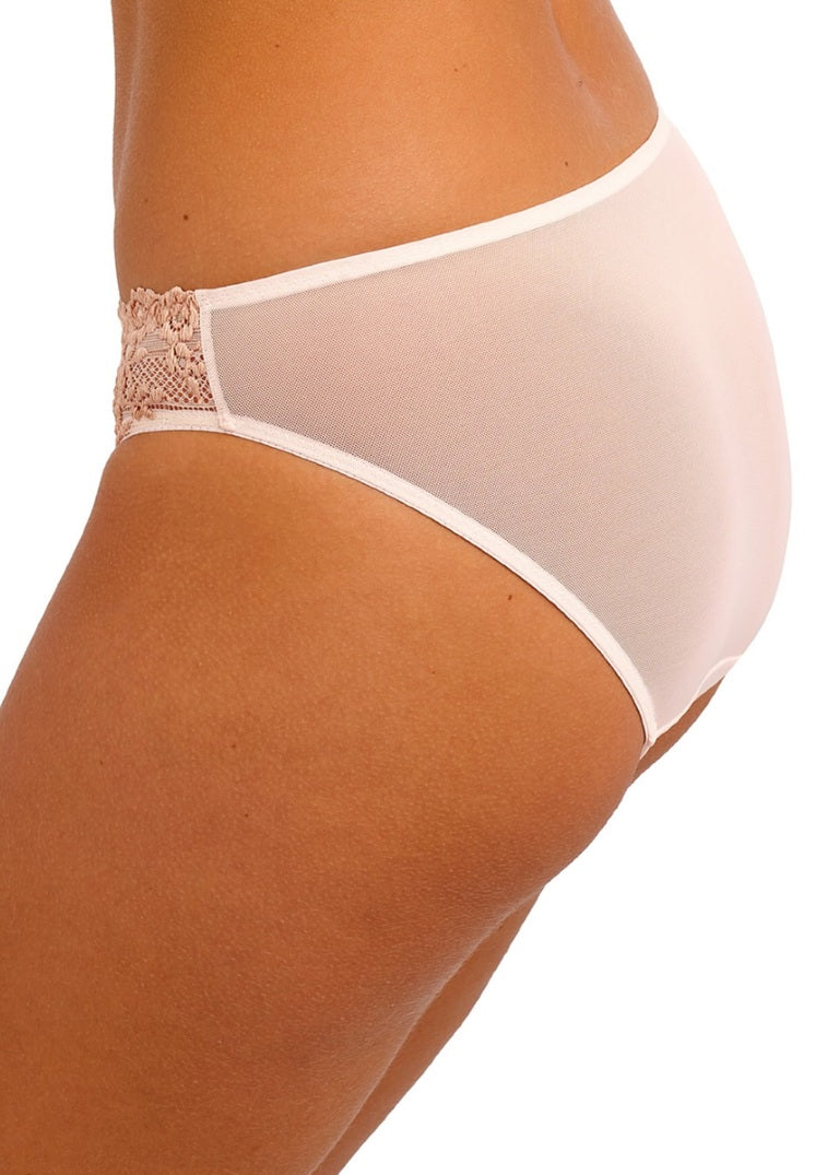 Slip embrace lace