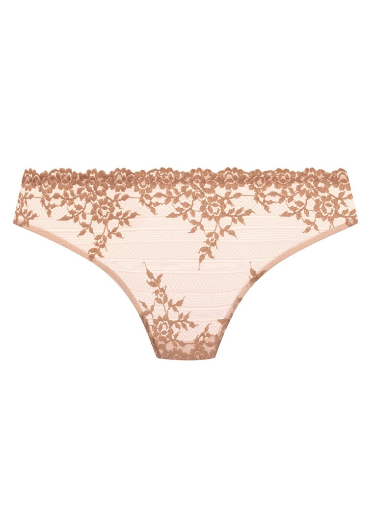 Slip embrace lace