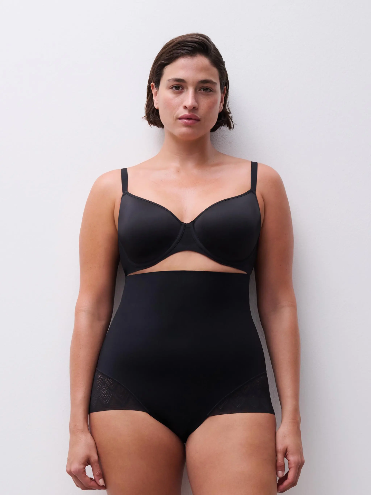 Culotte gainante taille très haute