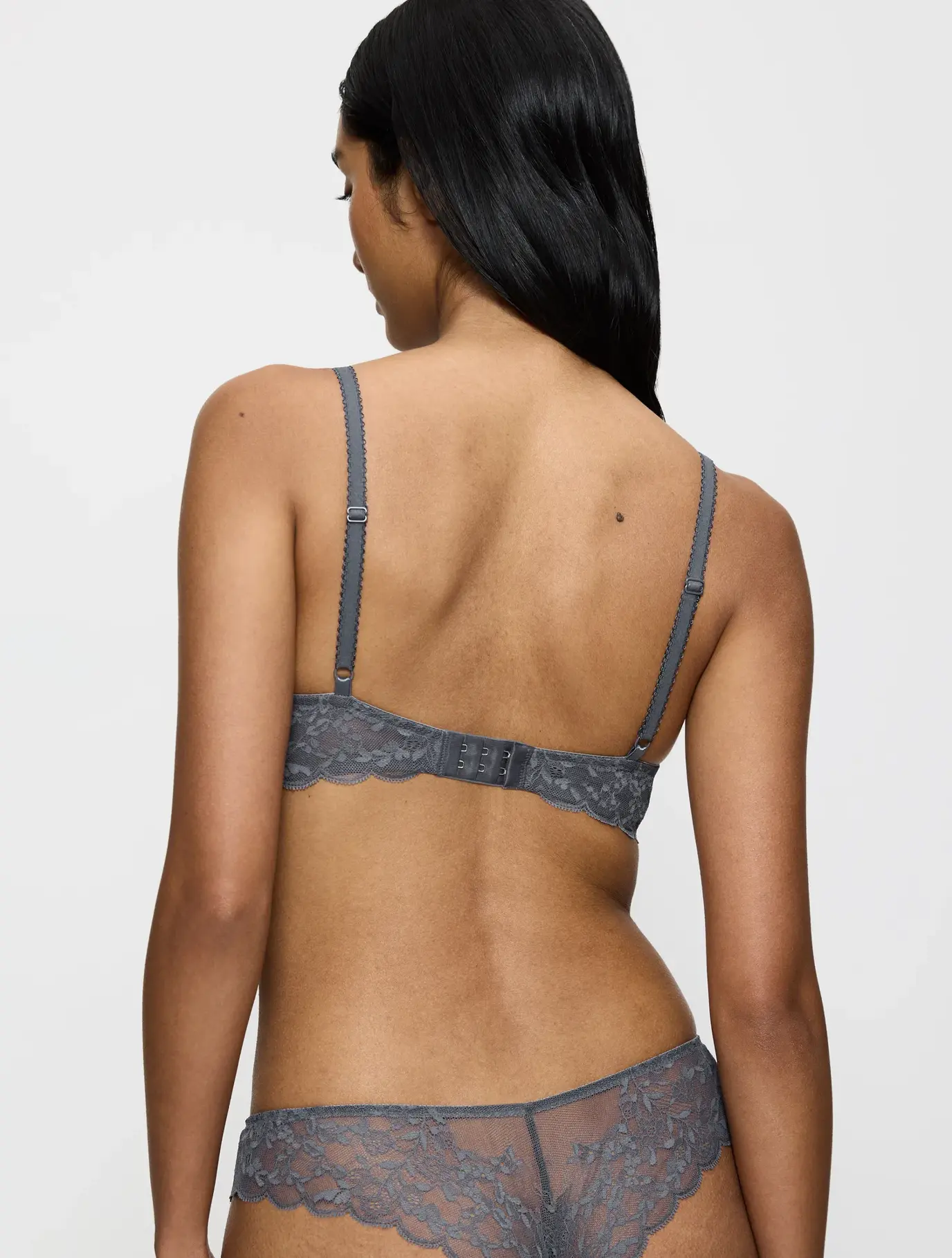 Soutien gorge Sensual Spotlight coque plongeante